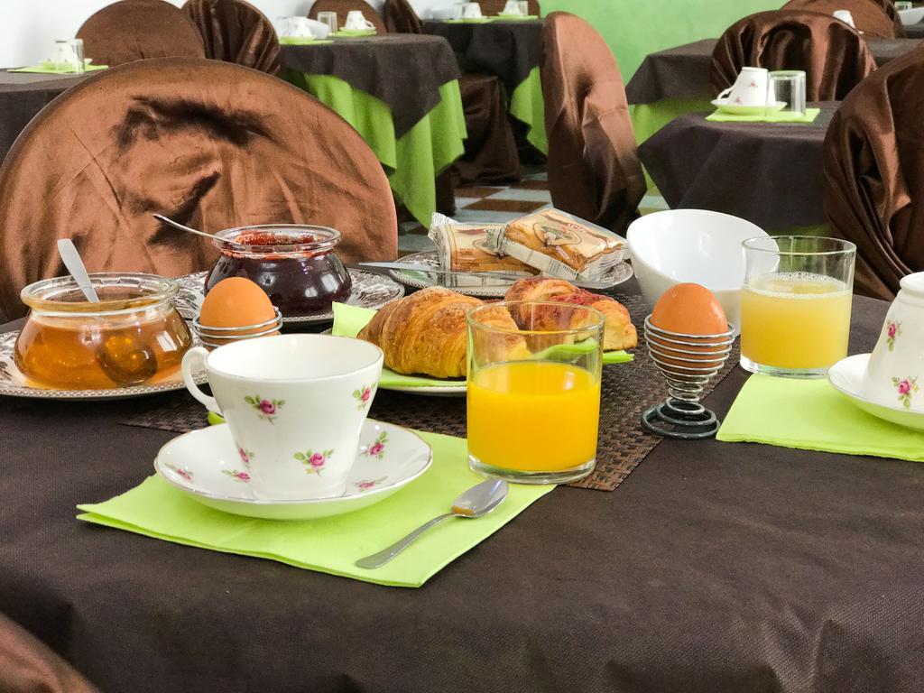 Hotel Terme Eden Abano Terme Kültér fotó